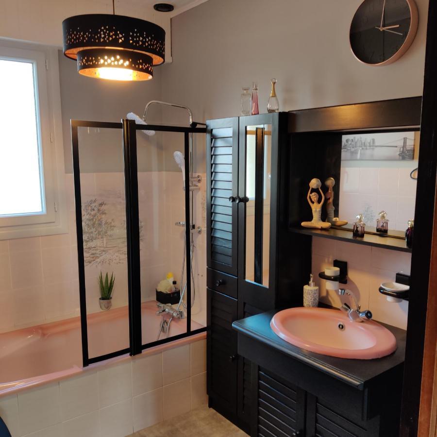 Coup De Coeur Assure ! Calm Comme A La Maison ! Maison Spacieuse Avec Grande Terrasse Pour 2 A 5 Personnes Proximite Granville Et Mer Avec Wifi Et Parking Gratuits Kültér fotó